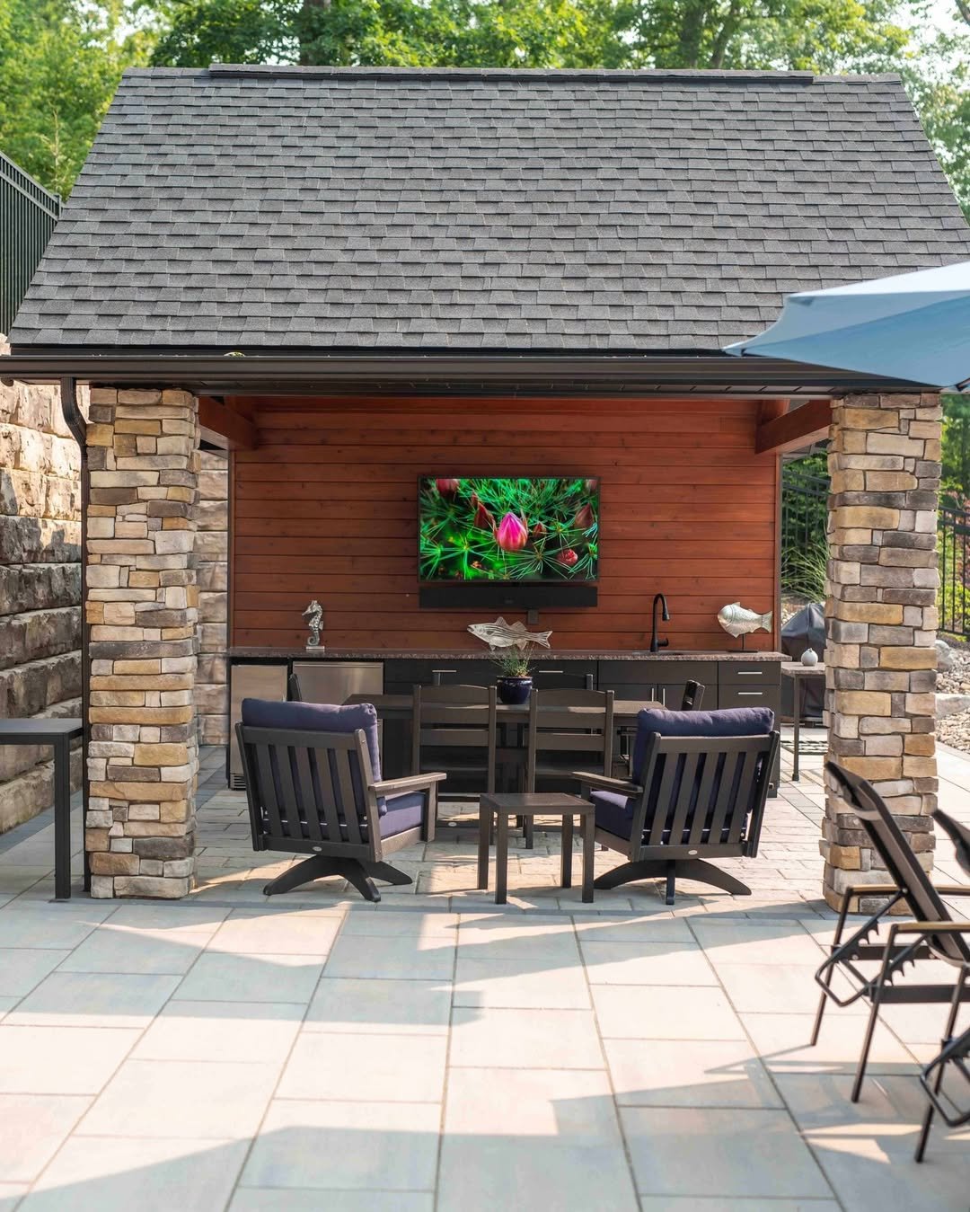 13 Cozy Patio Setups Pinterest Users Are Obsessed With 1 keep it 24
