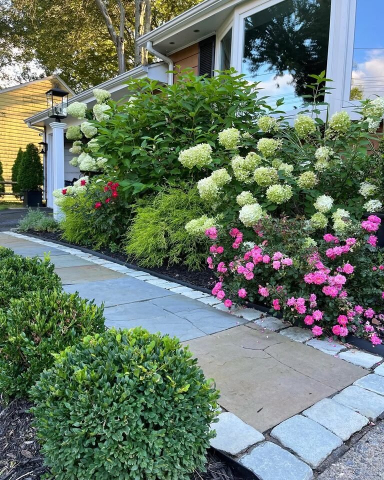 14 Flower Bed Ideas in Front of House