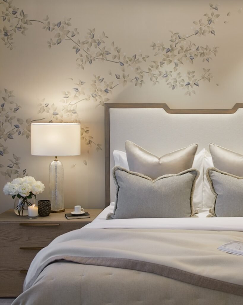 14 Bedroom Wallpaper Accent Ideas 2 SnapInsta.to 615405052 18566688022061745 2984822507261228563 n