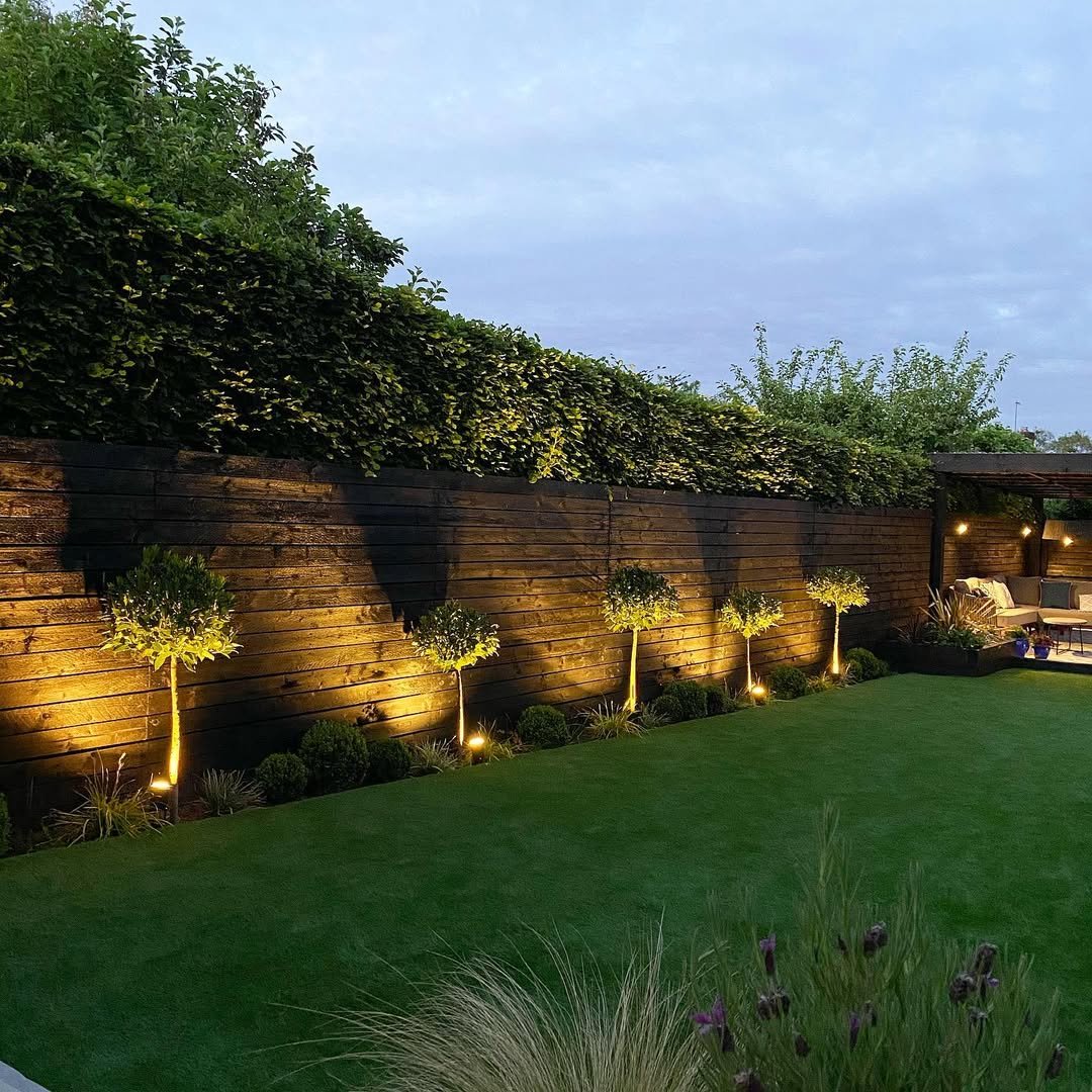 13 Fall Garden Lighting Ideas for Cozy Nights Outside 1 SnapInsta.to 625118500 18311201716280588 2731664989099908785 n