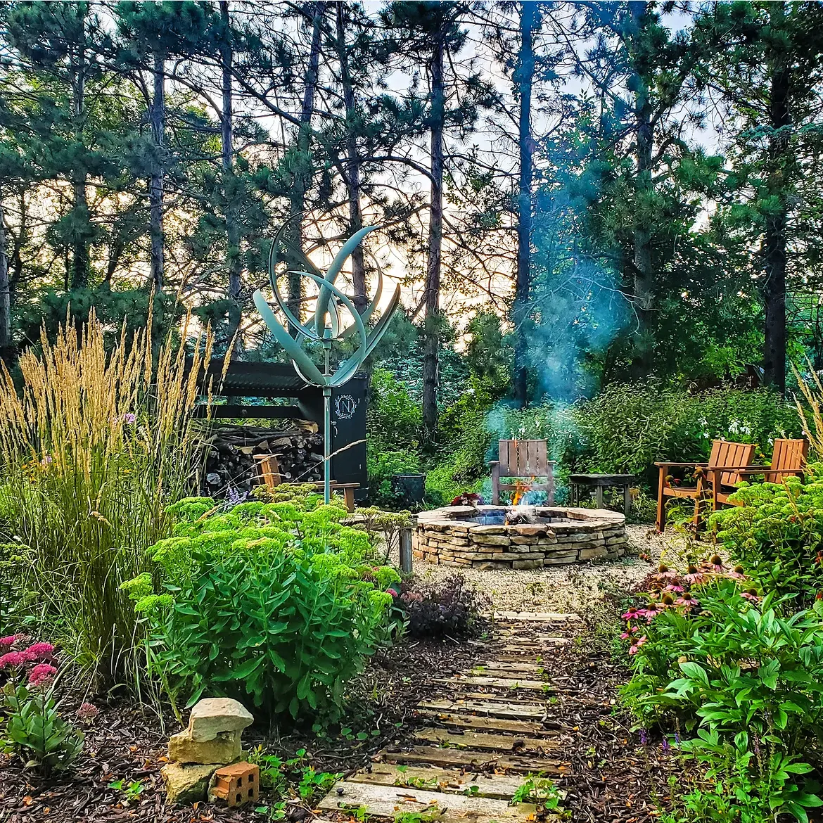 The Fire Pit Garden is looking lovely. This is my favorite time of year in this garden it look